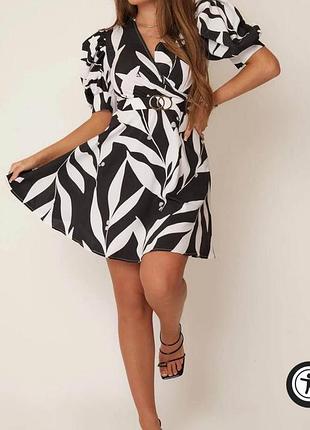 Стильна сукня girl in mind elise monochrome з золотою пряжкою . розмір 12 (s-m)