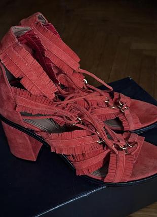 Босоніжки бренду bcbgmaxazria