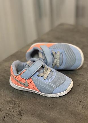Кросівки легенькі дитячі nike (оригінал) 15 см, 23.5 розмір