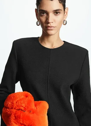Минималистичное платье cos 3