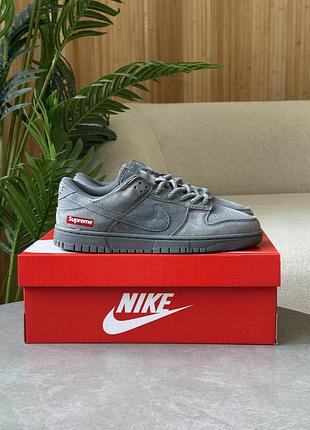 Nike sb dunk low x supreme grey 4