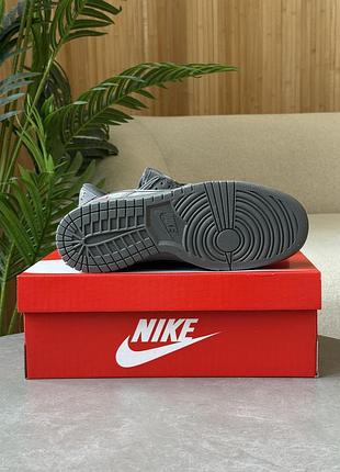 Nike sb dunk low x supreme grey 5