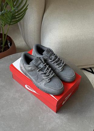 Nike sb dunk low x supreme grey 7