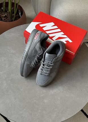 Nike sb dunk low x supreme grey 9