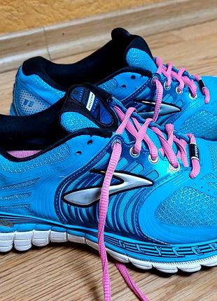 Кроссовки brooks 39(25.5см)