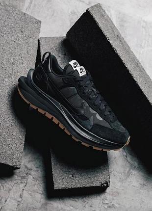 Кроссовки sacai x nike vaporwaffle black gum