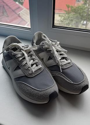 Кросівки new balance