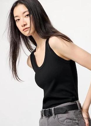 Жіноча майка від uniqlo