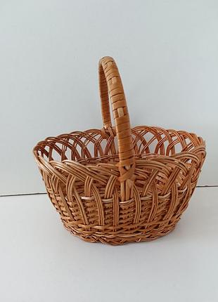 Корзина праздничная петля из лозы плетеная кашель