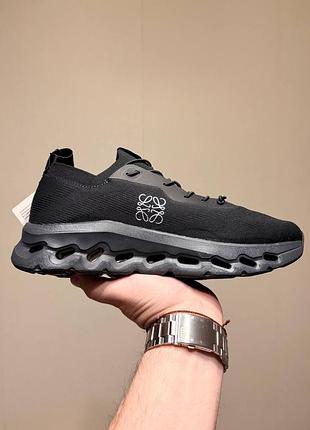 On cloudtilt loewe all black 5