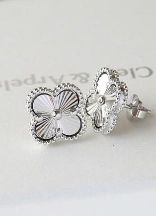 Жіночі кульчики цвяшки 15х15 мм в мішечку від van cleef & arpels вечірні сережки ван кліф і арпельс повсякденні пусети конюшина
