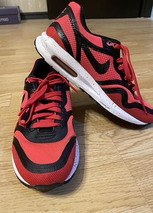 Яскраві оригінальні кросівки nike air max lunar (розмір 38 / 24 см)
