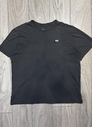 Чоловіча базова бавовняна футболка the nike tee. оригінал