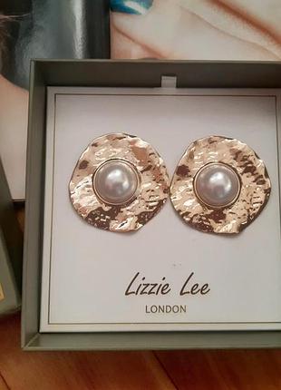 Серьги с жемчужиной гвоздики, золотые сержки пусeты lizzie lee