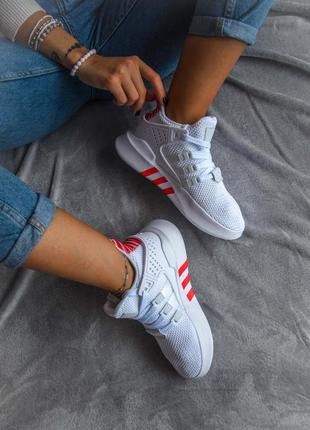 Кросівки адідас жіночі білі adidas equipment10 фото