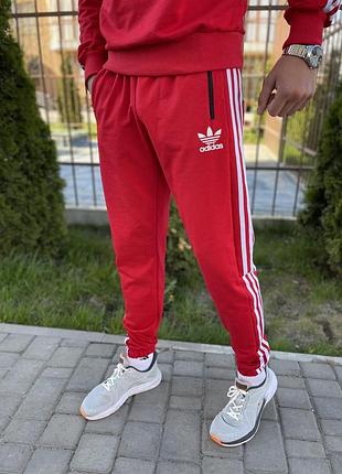 Спортивные штаны adidas красные резинка
артикул: 06/1