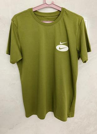 Футболка чоловіча nike