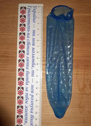 Голубые презервативы 3