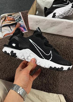 Nike react vision black&white