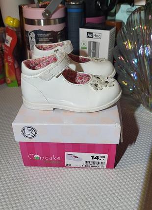Фирменные туфли от cupcake couture для девочки весна осень лето