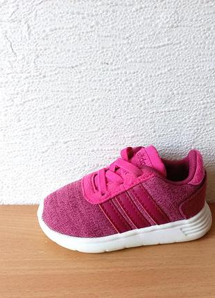 Легкі кросівки adidas 20 р. устілка 12,5 см