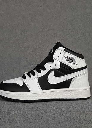 Nike air jordan 1 білі з чорним