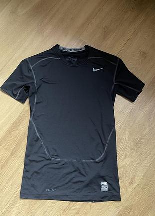Футболка nike pro combat