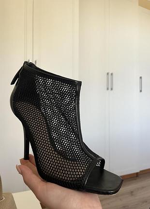 Каблуки/босоніжки high heels, фотосесій та просто образів