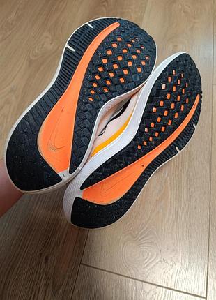 Кроссовки nike 4
