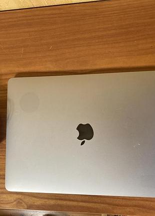 Ноутбук macbook pro retina a1708 2017 i5 /8gb/ssd 256/ intel iris/ 4,5 годин