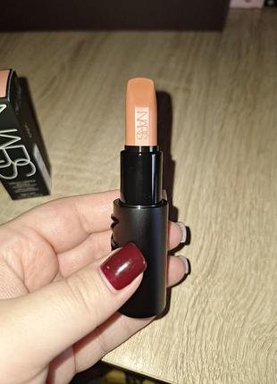 Nars explicit lipstick, liaison 821