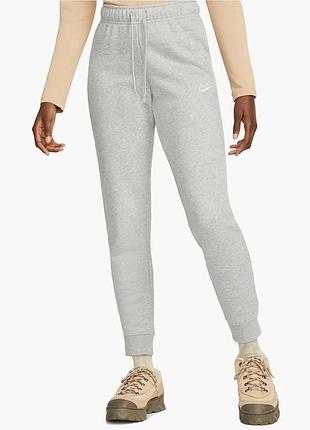 Теплі штани жіночі nike sportswear club fleece grey dq5174-063