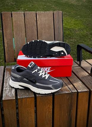 Кроссовки nike initiator