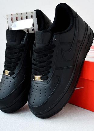 Кросівки чоловічі чорні шкіряні nike air force