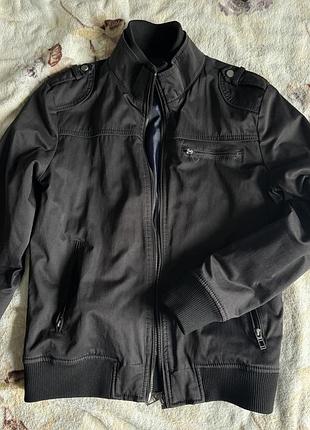 Zara basic man ветрівка чоловіча базова куртка