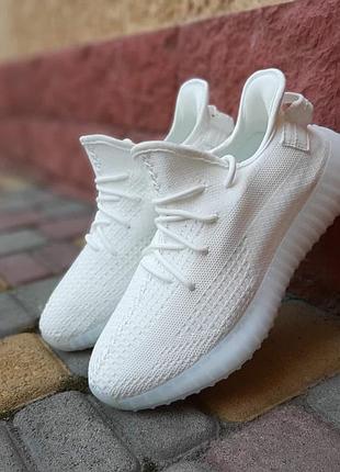 Adidas yeezy boost 350 белые не бренд