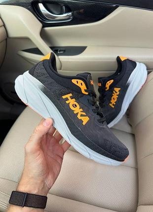 Кросівки унісекс чорні з оранжевим hoka one one challenger atr 7 black orange