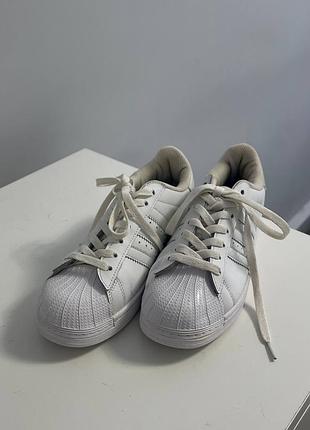 Кросівки adidas