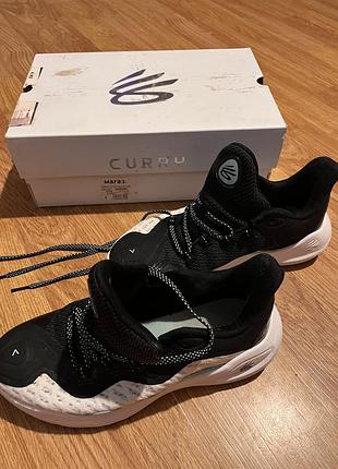Кросівки баскетбольні under armour чорні curry 11 розмір 39