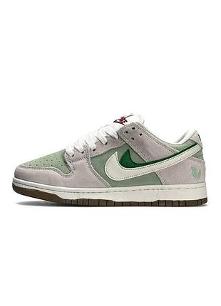 Женские кроссовки nike sb dunk low se "85 double swoosh light grey mint