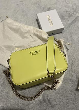 Сумка guess sarita camera crossbody