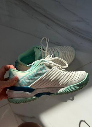Женские кроссовки для удара oysho