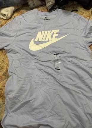 Оригінальна нова футболка nike
