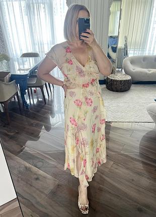 Чудова сукня zara