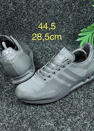 Кросівки adidas la trainer розмір 44,5 28,5 сантиметрів