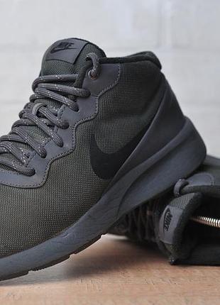 Растения nike tanjun 2