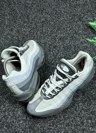 Кросівки nike 95 air max розмір 40 25 сантиметрів