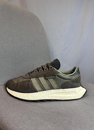Оригінальні чоловічі кросівки adidas originals retropy e5