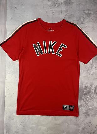 Футболка nike air