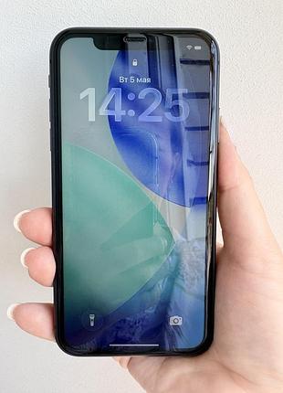 Iphone 11 (128 gb). 10